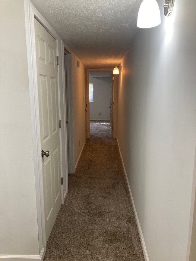 Building Photo - 3 bedroom house