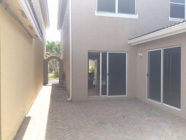 Building Photo - 9217 NW 54th St