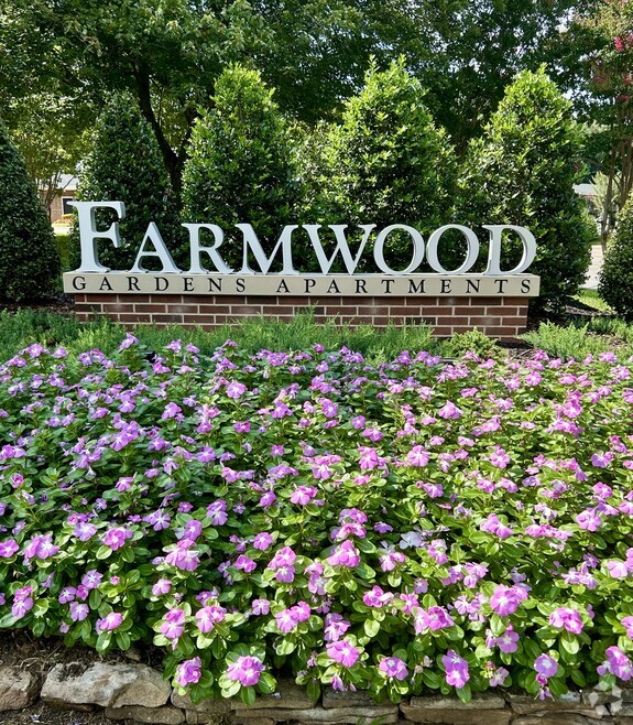 FW SIGN - Farmwood Gardens