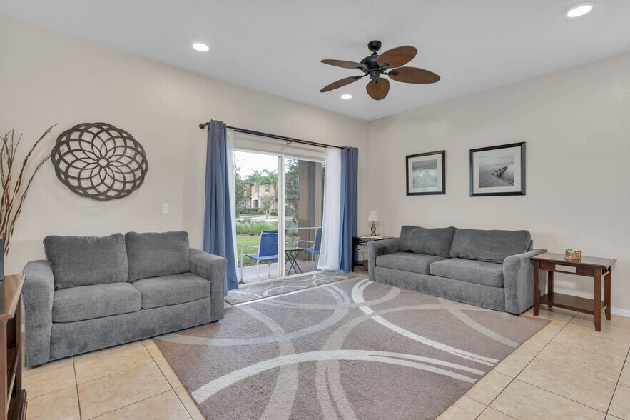 Primary Photo - 557 Miramar Ave