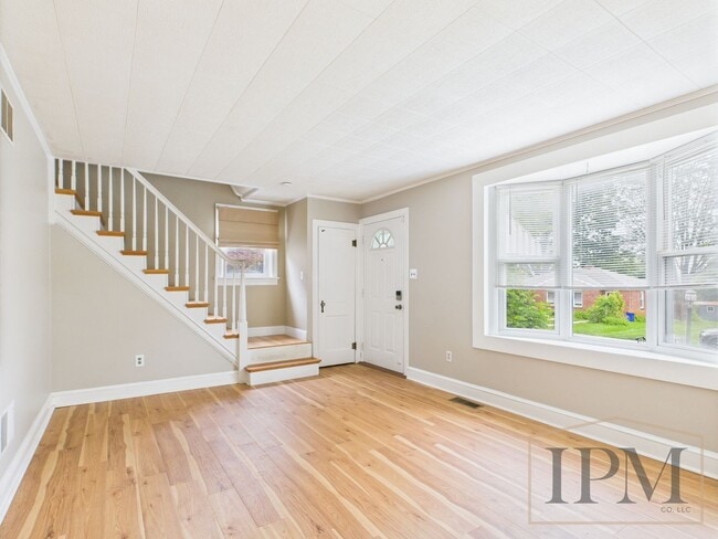 Primary Photo - Available Now - Spacious 3-bedroom Home Lo...