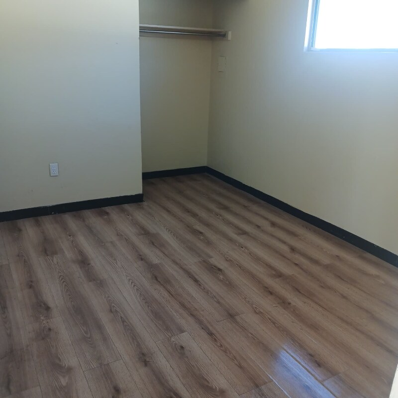 Building Photo - 1331-1333 Thurston St