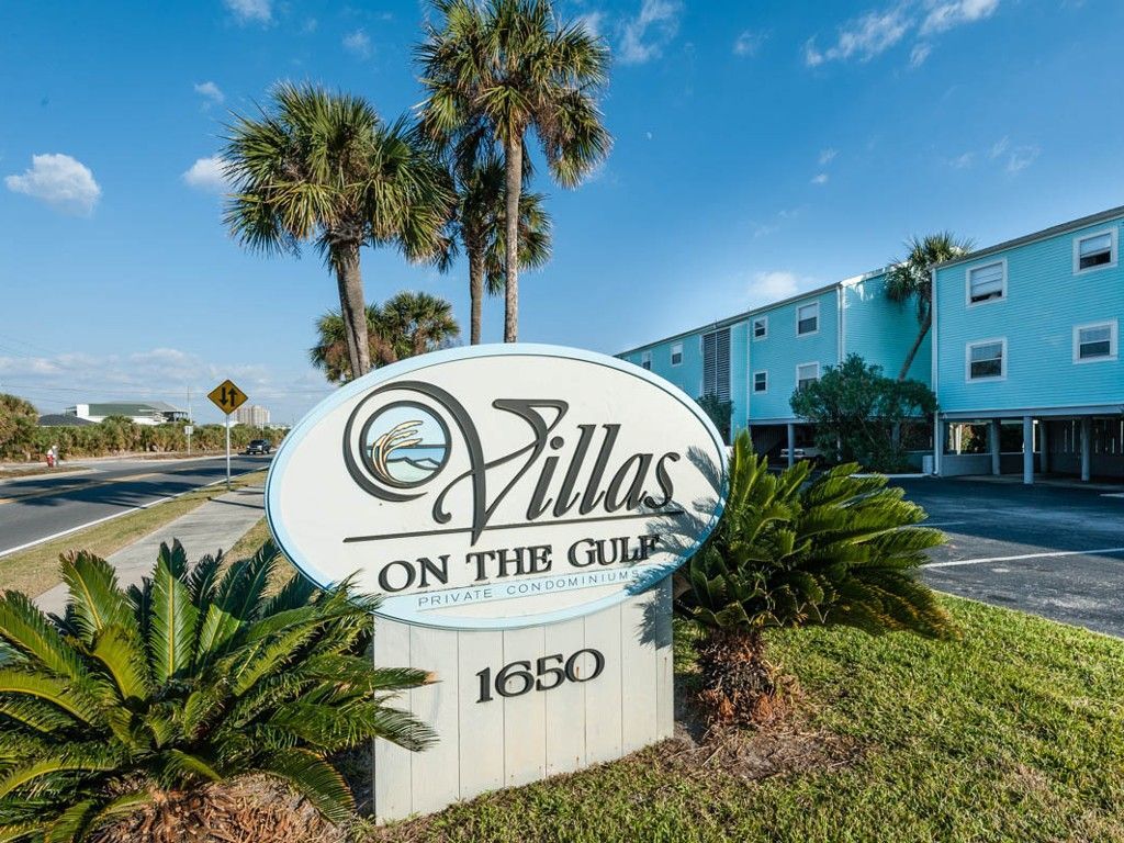 Main Entrance - 1650 Via de Luna Dr