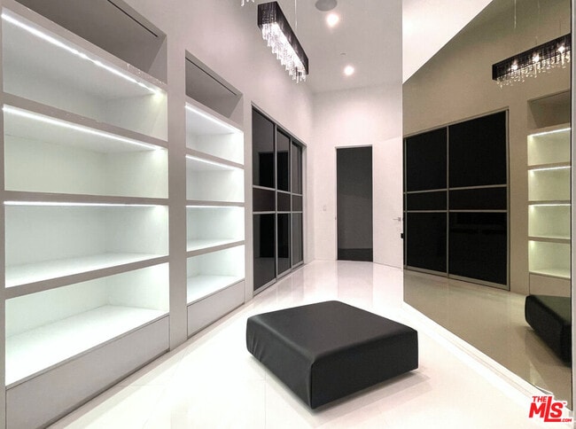 Building Photo - 80 Saddlebow Rd