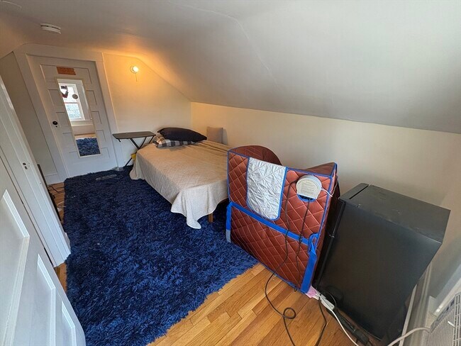 Building Photo - 11 Channing Rd