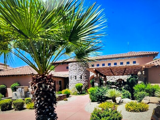 Building Photo - 20660 N 40th St