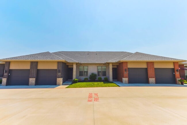 Primary Photo - NEW LUXURY 2 BED 2 BATH 1 CAR GARAGE DUPLEX