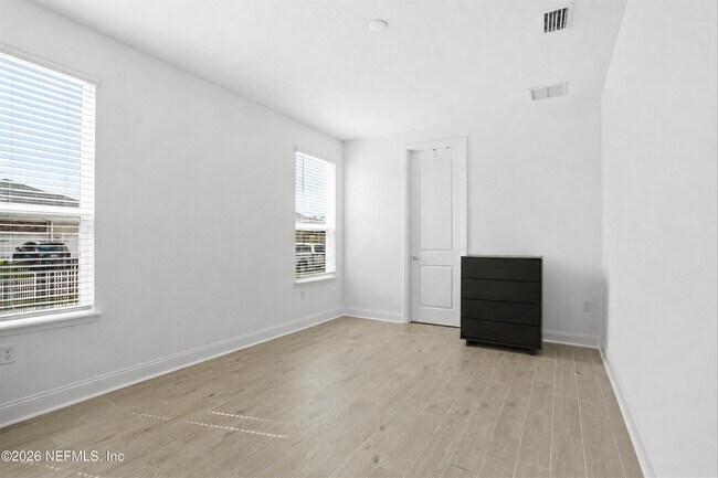 Building Photo - 73 Oaklawn Ct