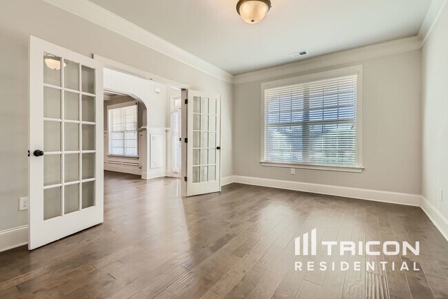 Building Photo - 273 Enfield Ln