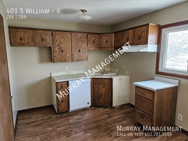 Building Photo - 403 S William Ave