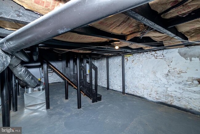 Building Photo - 127 S Church St