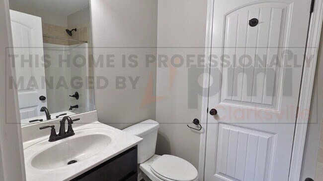Building Photo - 107 Smithson Ln