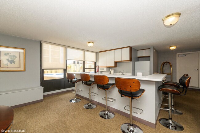 Building Photo - 1313 N Ritchie Ct