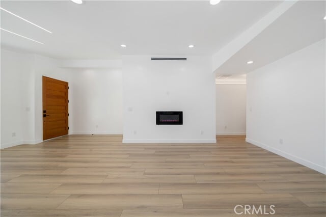 Building Photo - 22928 Leadwell St