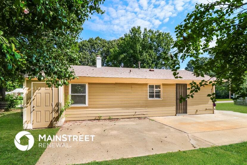 Building Photo - 4815 Marcel Ave