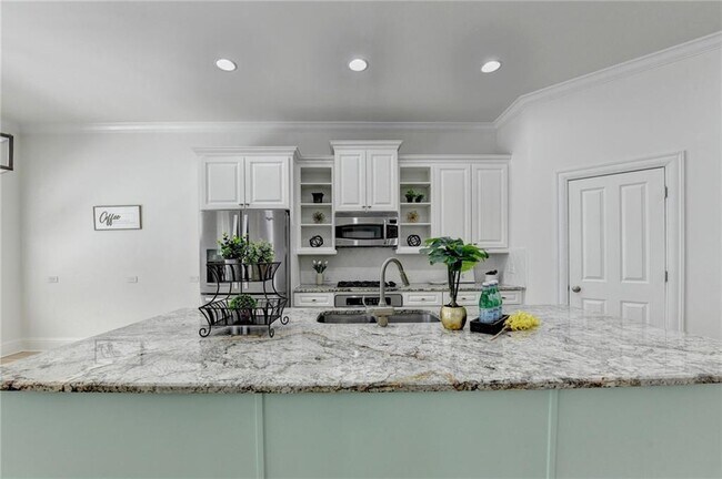 Building Photo - 6961 Fellowship Ln