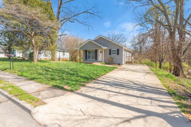 Building Photo - 253 W Watt St