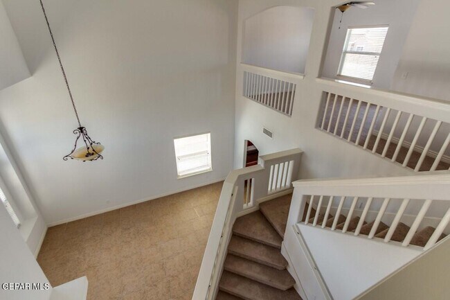 Building Photo - 5541 Ignacio Frias Dr