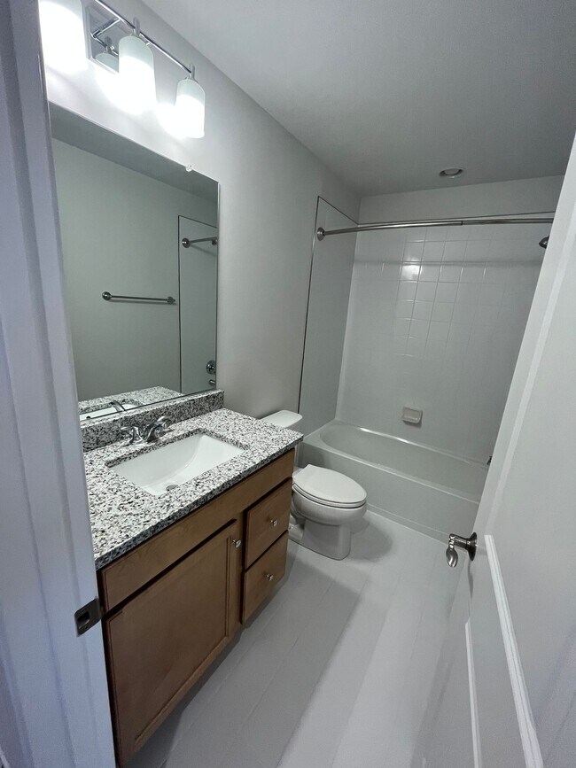 Building Photo - 5981 McComb St