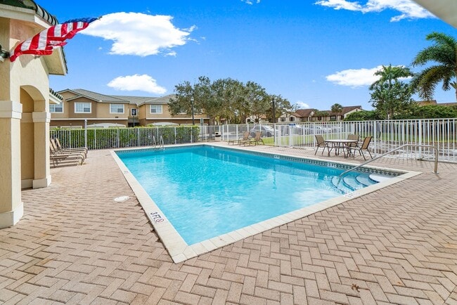 Building Photo - 3116 Grandiflora Dr