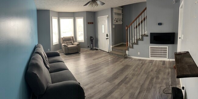 Building Photo - 1044 Cindy Jo Ct