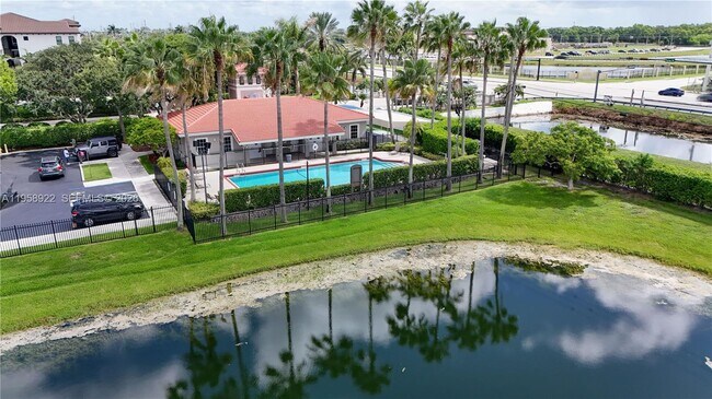 Building Photo - 5467 SW 125th Terrace