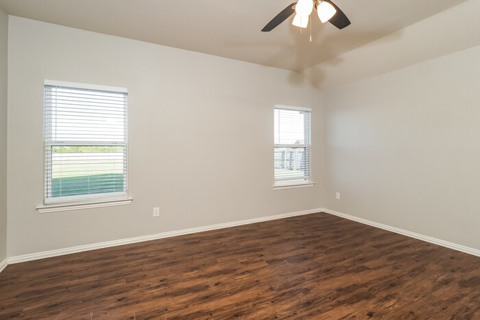 Building Photo - 300 Windmill Ct