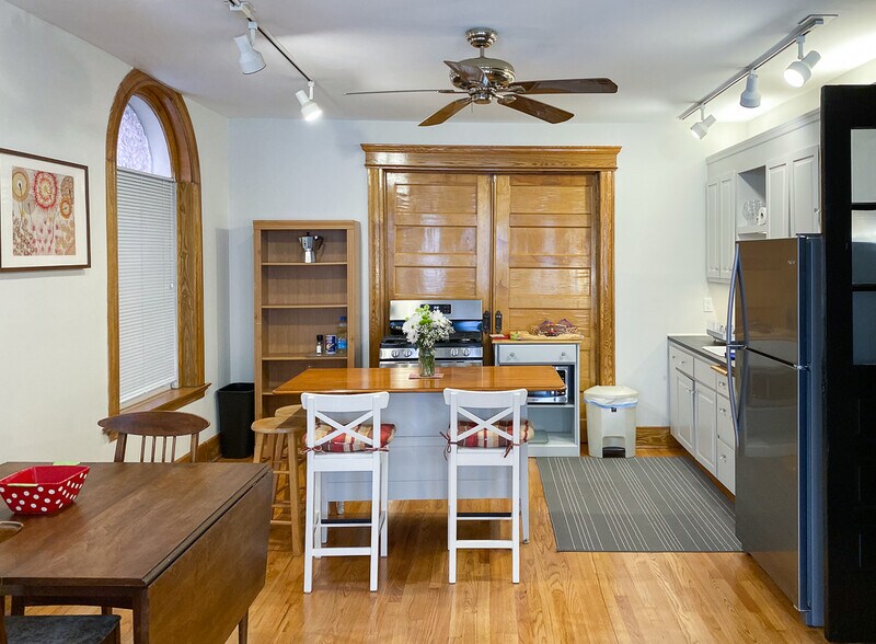 Building Photo - 511 Orange St