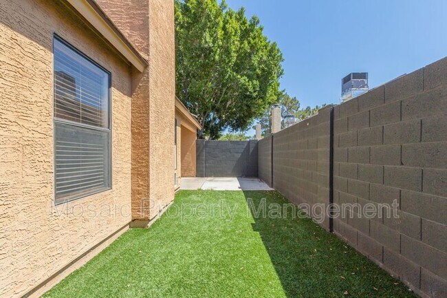 Building Photo - 1836 N Stapley Dr