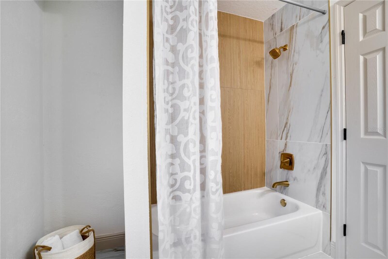 Building Photo - 2050 67th Ave N