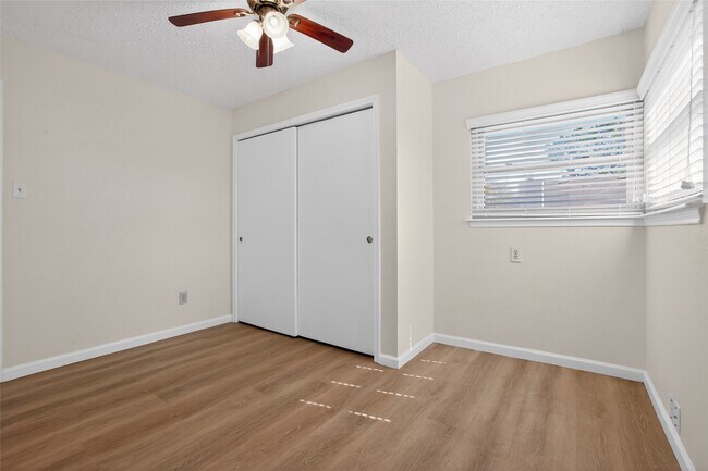 Building Photo - 1211 Berrystone Trail