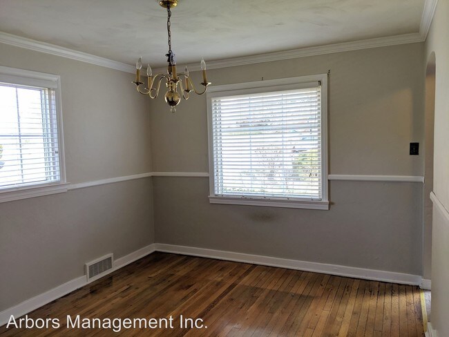 Building Photo - 3 br, 1.5 bath House - 3806 Greensburg Pike