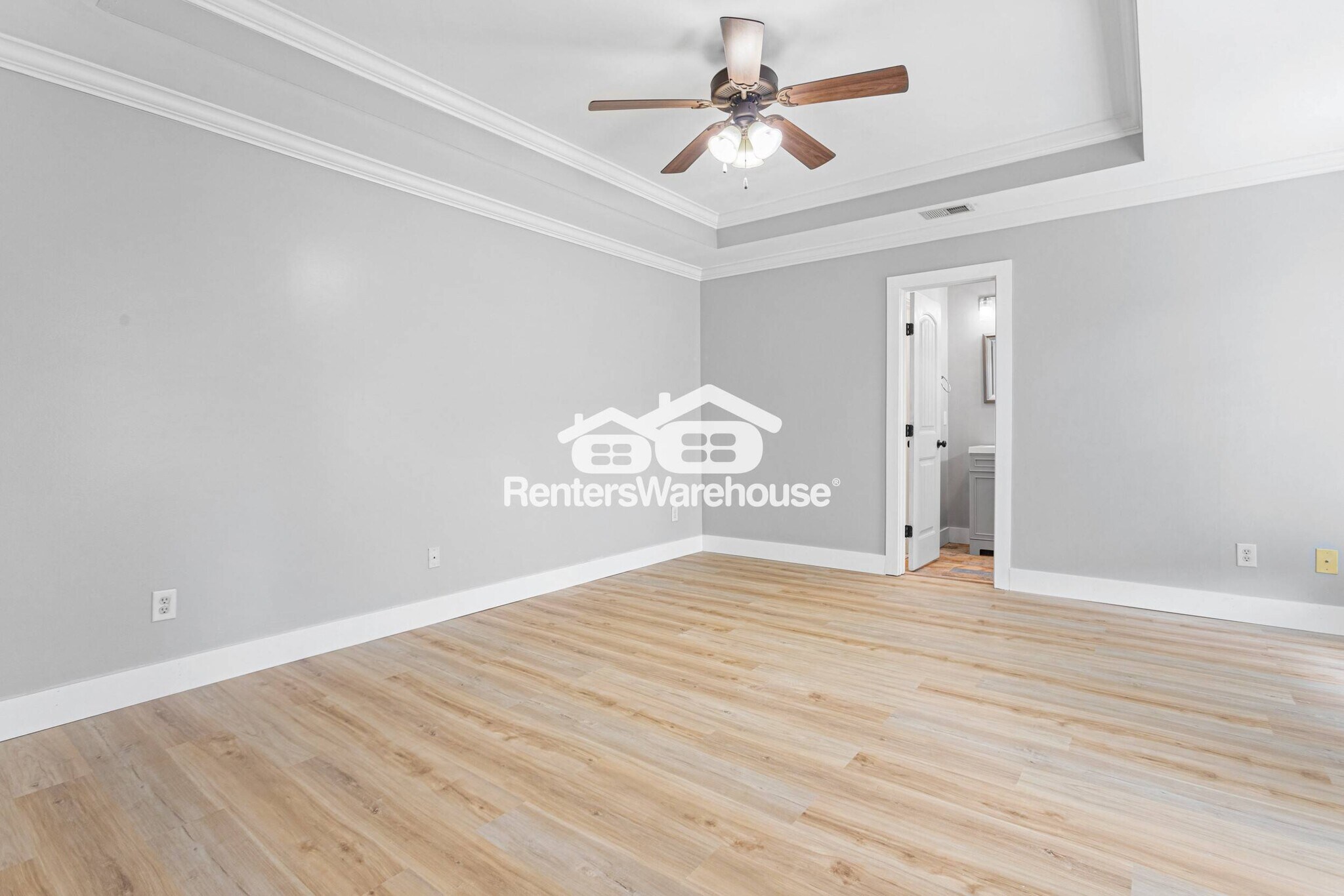Building Photo - 2070 Rossburg Pl
