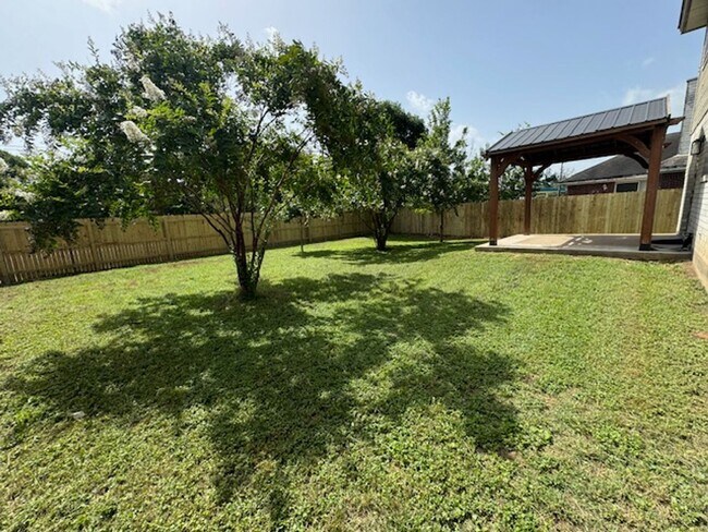 Building Photo - Updated Austin's Colony 4 bedroom 2.5 bath...