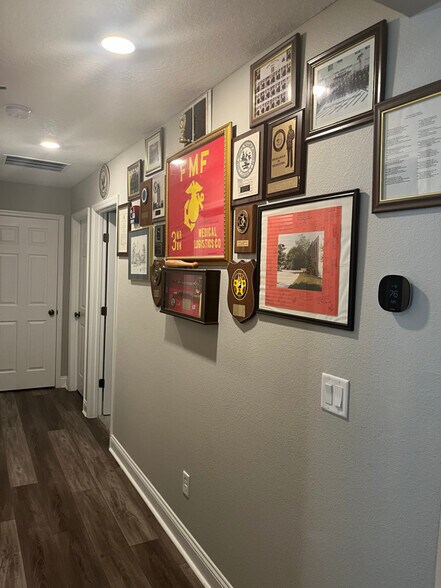 Building Photo - 8132 Windmill Way