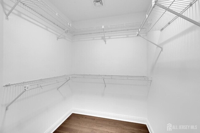 Building Photo - 4 Stults Dr