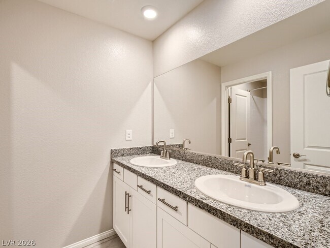 Building Photo - 10748 Wild Poppy Ave