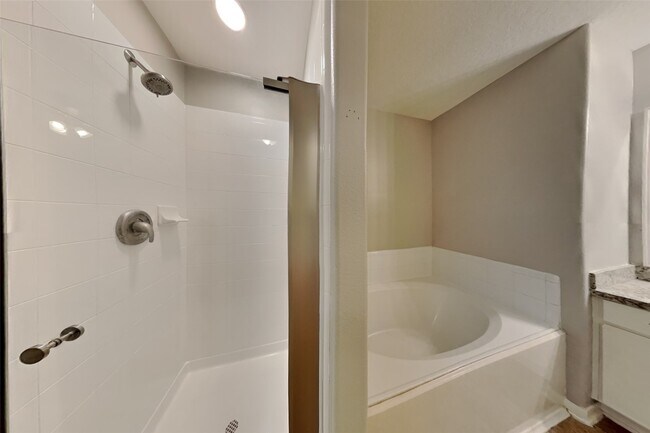 Building Photo - 5006 Natchez Ridge Ct