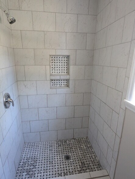 Walk in tile shower - 417 Flagg Rd