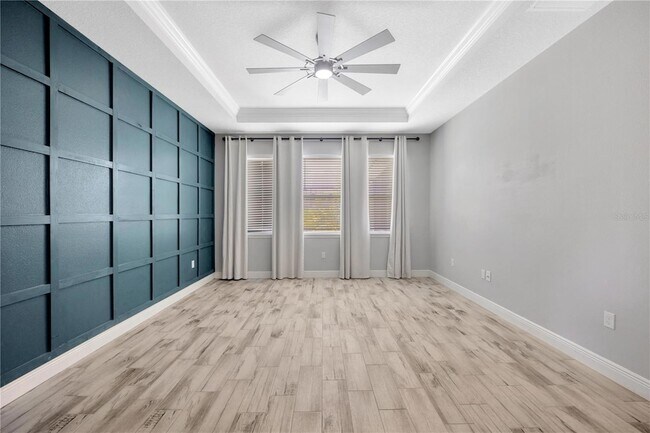 Building Photo - 6518 Park Strand Dr
