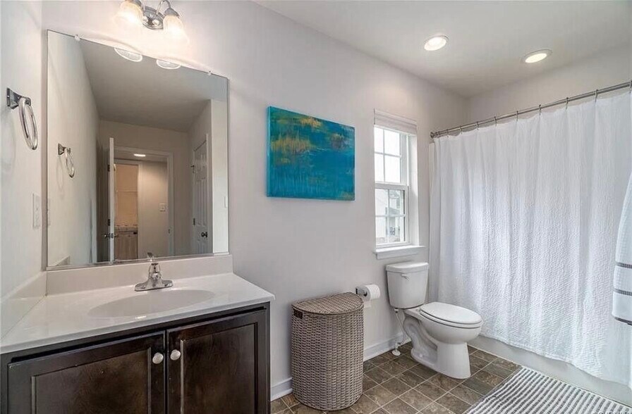 Building Photo - 4007 Island Park Ct