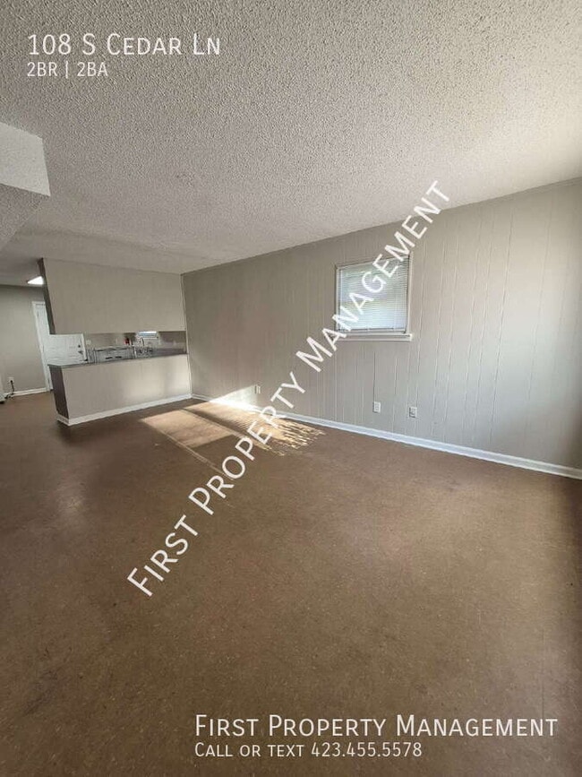 Building Photo - 108 S Cedar Ln