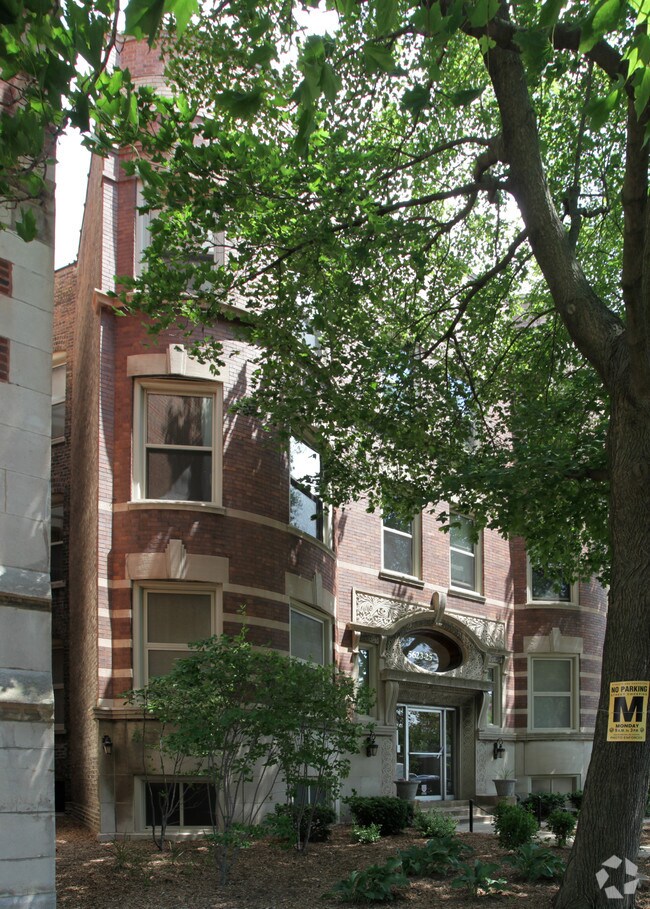 Building Photo - 5623 S. Dorchester