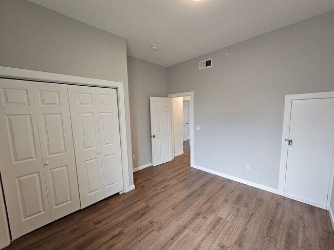 Building Photo - 94-96 Edwards Street, 2A
