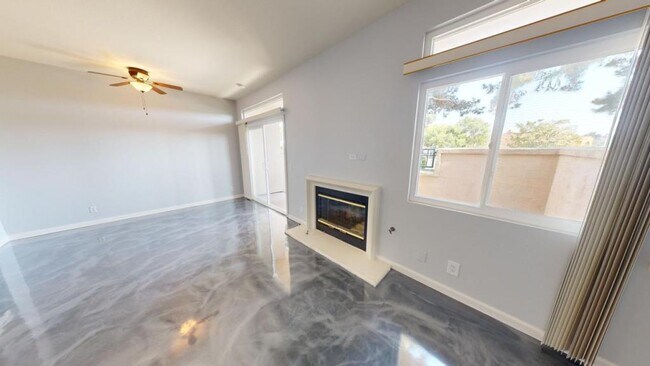 Building Photo - 7254 Shoreline Dr