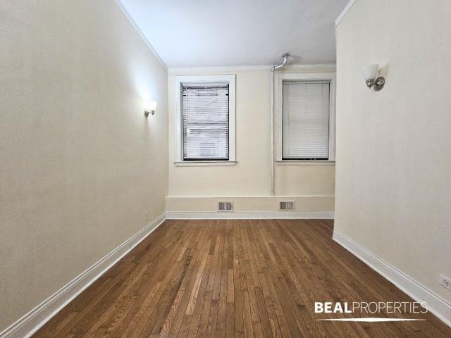 Building Photo - 1 bedroom in CHICAGO IL 60640