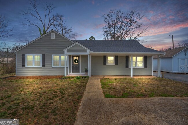 Building Photo - 713 N Lakeshore Dr