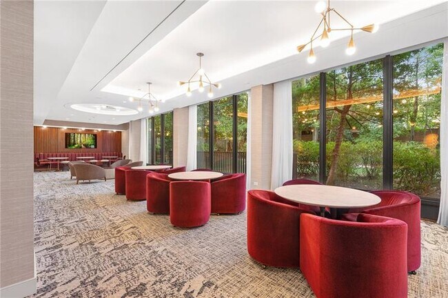 Building Photo - 2575 Peachtree Rd NE