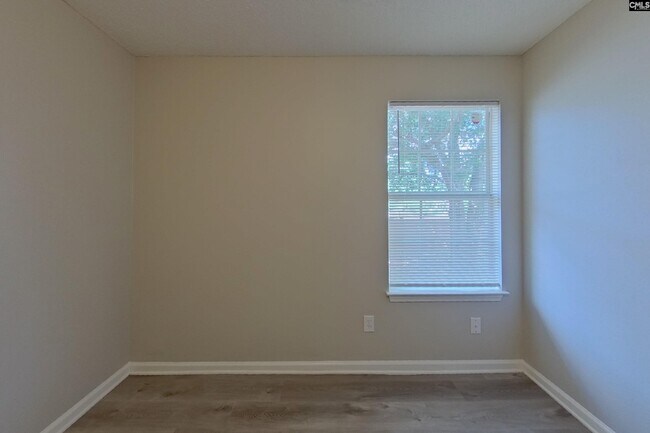 Building Photo - 61 Bluebead Ct