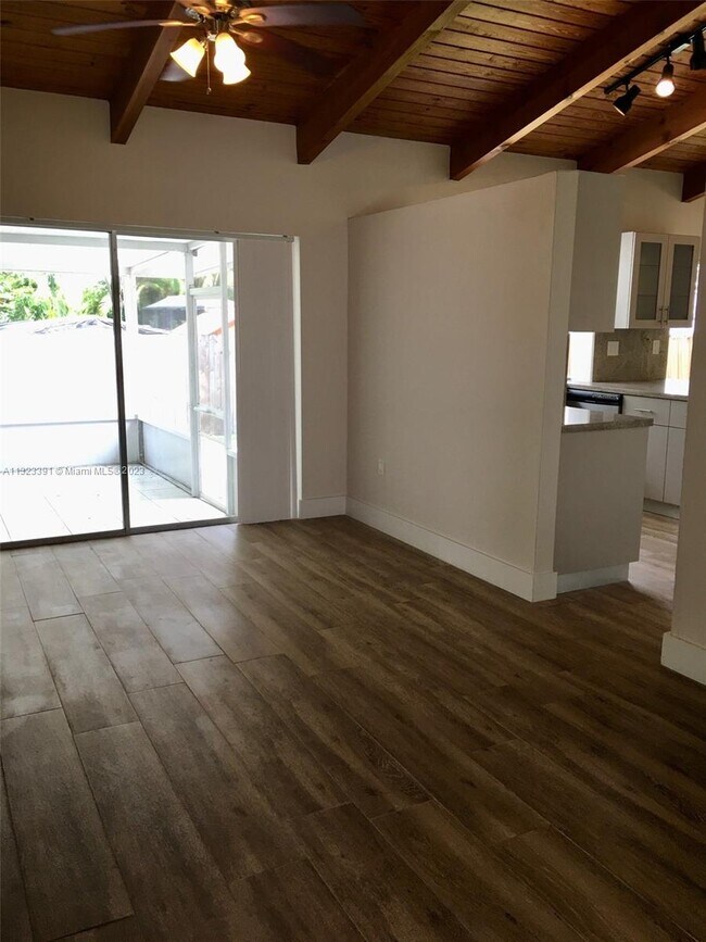 Building Photo - 12715 SW 102nd Terrace